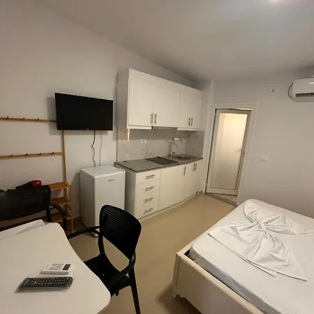 Andi's 3* Sarandë